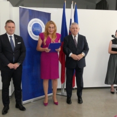 P1070204