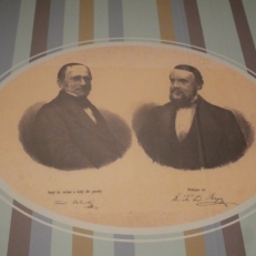 P2050282