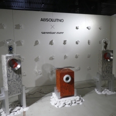 P1960894