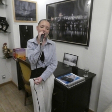 P1870885