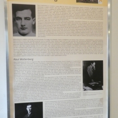 P1930193