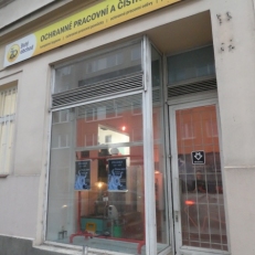 P1890367