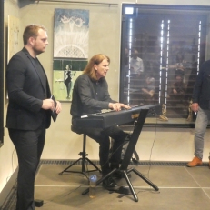 P1910145