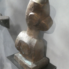 P1930359