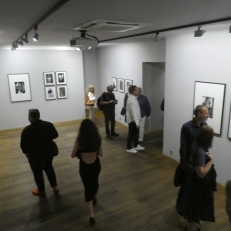 P1940882